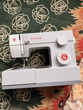 Singer Heavy Duty 4411 Sewing