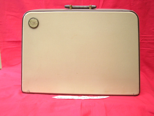 Rare original singer - singer, 401g/411g